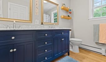 23 Stone Farm Rd, Barrington, NH 03825