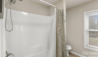 5 Shadowlawn Dr, Asheville, NC 28806