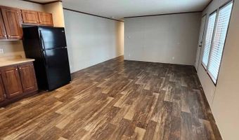 2803 Viewfield Ln, Almont, MI 48003