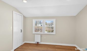 56 West St, Bolton, CT 06043