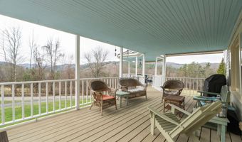 441 Rhoades Hill Rd, Barnard, VT 05031