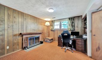 619 Alden Dr, Auburn, NE 68305