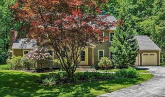 17 Candlewood Dr, Amherst, NH 03031