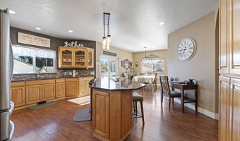 997 KRISTA Ln, Brookings, OR 97415