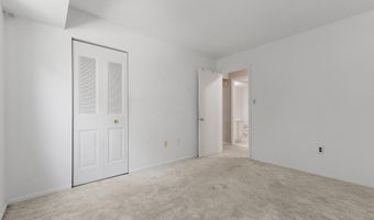 6 CHASE HALL, Dover, DE 19904