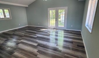 1449 Biloxi Ln, Beech Grove, IN 46107