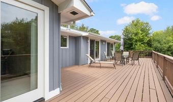 59 Lakewood Dr, Narragansett, RI 02882