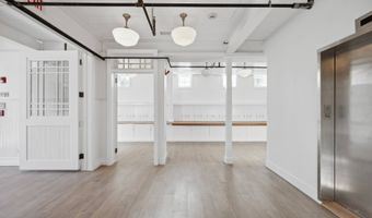 11 Indian Wells Hwy, Amagansett, NY 11930