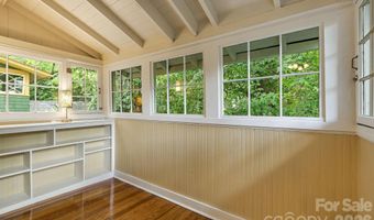 28 Woodlawn Ave, Asheville, NC 28801