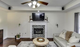 128 W Pinebrook Dr, Brandon, MS 39047