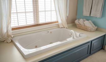 712 Cherry Hill Rd, Amherst, VA 24521