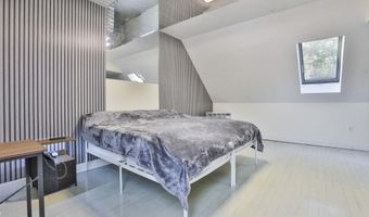 24 Suffolk Ct, Bedford, NH 03110