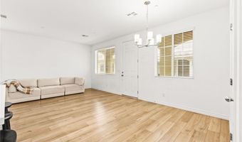 25 Barbara Ln 53, Las Vegas, NV 89183