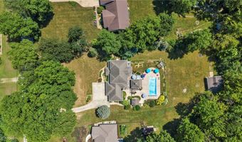 48261 Rice Rd, Amherst, OH 44001