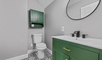 1228 Alton St, Alton, IL 62002