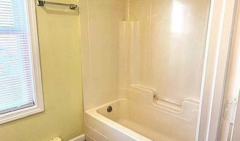 513 Wood St 2, Bristol, RI 02809