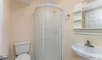 8229 Tifton Rd, Charlotte, NC 28226