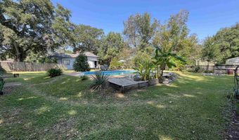 135 S Canoe Rd, Atmore, AL 36502