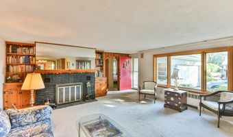 24 Curtis St, Auburn, MA 01501