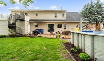 1317 Cable Ave, Beachwood, NJ 08722