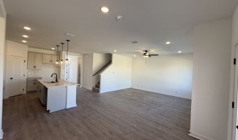 10911 Bop Ln, Adkins, TX 78101