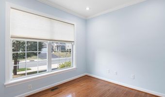 512 BERGENIA Loop, Bear, DE 19701