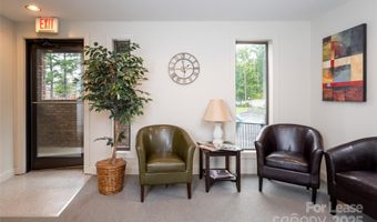 7 Beaverdam Rd, Asheville, NC 28804