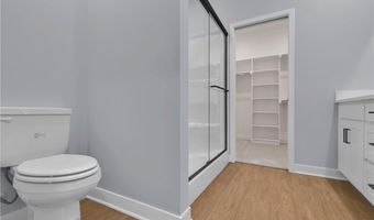 324 E 2nd St, Adrian, MO 64720