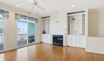 105 Winston Ave A, Atlantic Beach, NC 28512