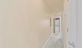 922 MADISON St NW 304, Washington, DC 20011