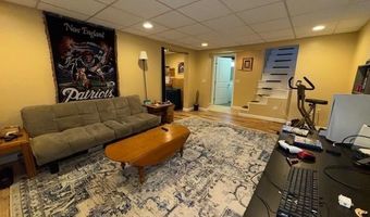 4 Hatherly St, North Providence, RI 02911