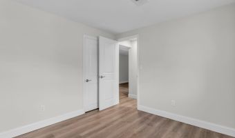 238 Lakewood Ave, Bayville, NJ 08721