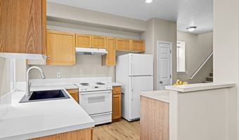 6315 SW VINWOOD Ter, Beaverton, OR 97078