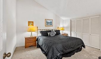 201 Clear Ridge Ct, Bartlesville, OK 74006
