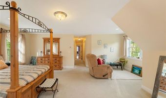 10 Sables Way, Lincoln, RI 02865