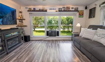 9658 Oakland St, Angola, NY 14006