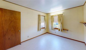 406 Giles Pl, Albert Lea, MN 56007