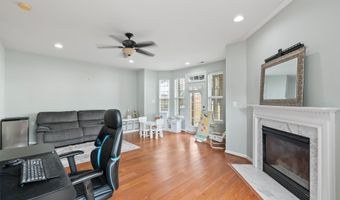 24687 KINGS CANYON Sq, Aldie, VA 20105