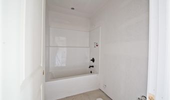 105 LLOYD HENDERSON Rd, Beebe, AR 72012