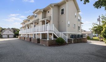 50 Clemence St 50, Cranston, RI 02920