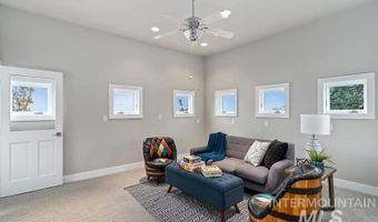 889 E Chardie Rd, Boise, ID 83702