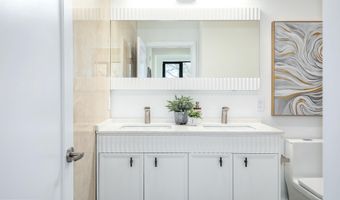 1002 RHODE ISLAND Ave NE 3, Washington, DC 20018