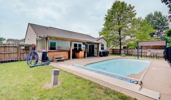 7372 Oakview Dr, Avon, IN 46123