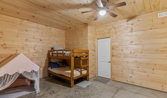 4978 S 11th Rd, Aldrich, MO 65601