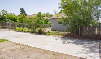 1126 Chester Pl, Bakersfield, CA 93304