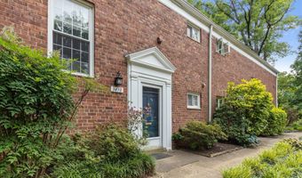 3498 MARTHA CUSTIS Dr 317, Alexandria, VA 22302
