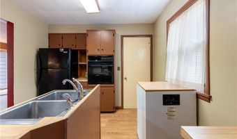 1925 Quayle Dr, Akron, OH 44312