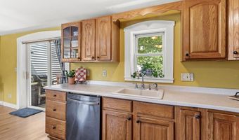 29 Harriman Rd, Raymond, NH 03077