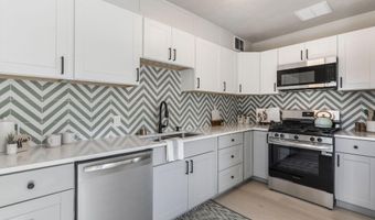 2701 Bel Air Dr NE, Albuquerque, NM 87110
