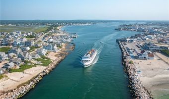 6 Arbeth Ave, Narragansett, RI 02882